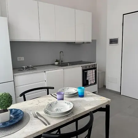 Baroni B - Free Private Parking-wi- Fi And A-c Appartement