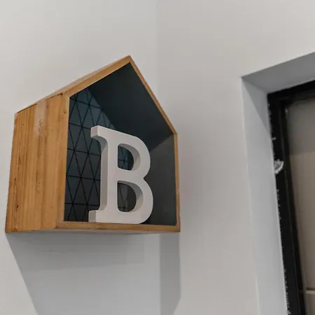 Baroni B - Free Private Parking And A-c Μιλάνο